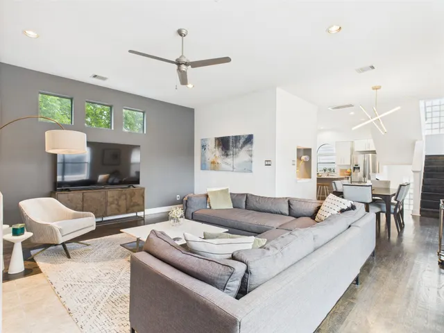 Popular Contemporary Park Sec 08 Real Estate