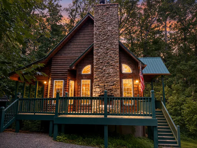 Popular Wilderness Log Cabin Real Estate