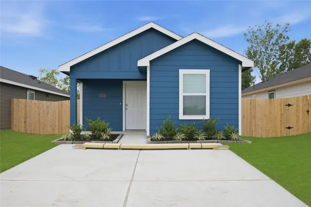 Popular Pineapple Square Real Estate