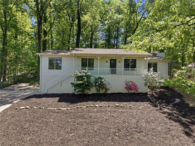 Popular Hidden Hills Real Estate