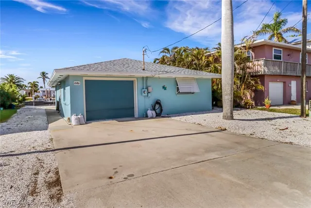 Cheap ISLAND HARBORS Real Estate