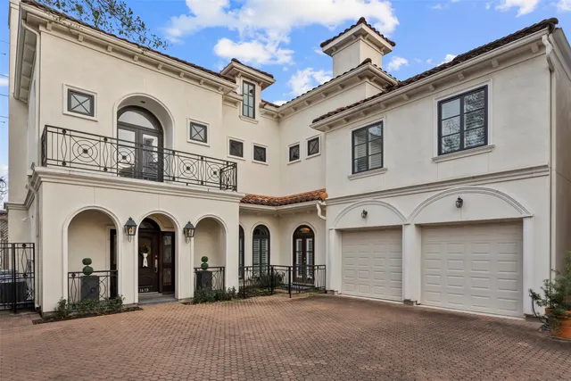 Popular Chandler Place Real Estate