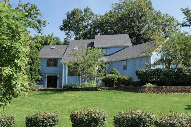 Popular Riverwoods Real Estate