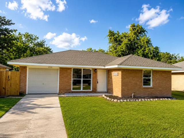Popular Stadium Estates Sec 02 Real Estate