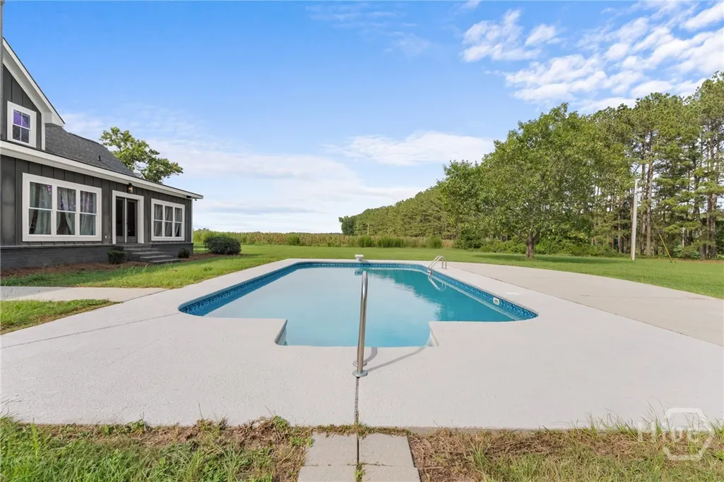 Listing Thumbnail Image 49