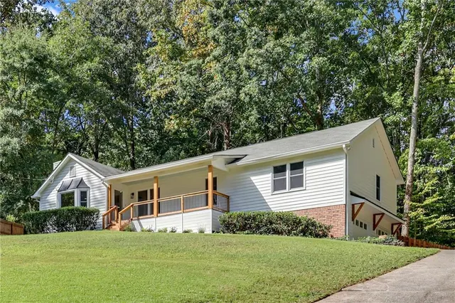 Popular Hembree Hills Real Estate