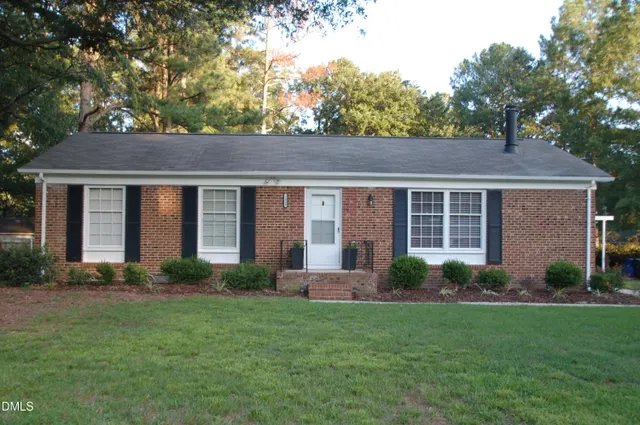 Expensive Buttonwood Acres Real Estate