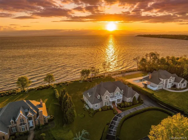 Expensive Grandview Estates Real Estate