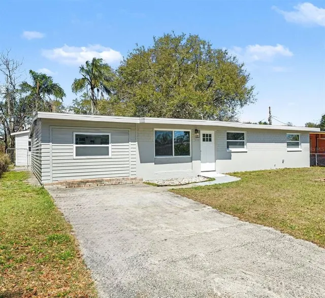 Popular SUNSET GARDENS Real Estate