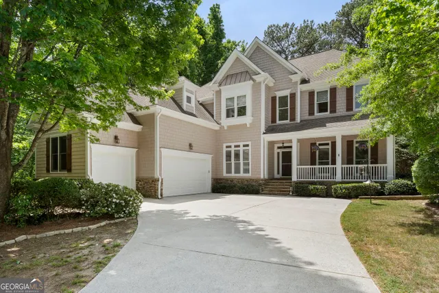 Expensive Cottages at Lakeview Real Estate