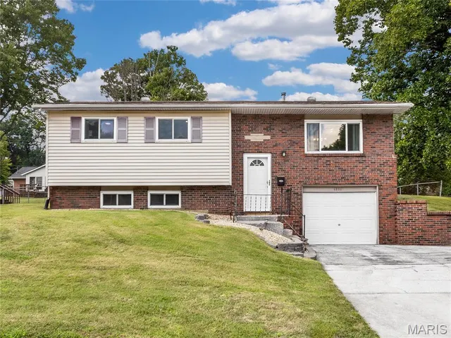 Popular Storeyland Add Real Estate