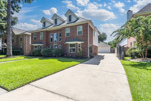 Popular Aberdeen Trails Sec 02 Real Estate