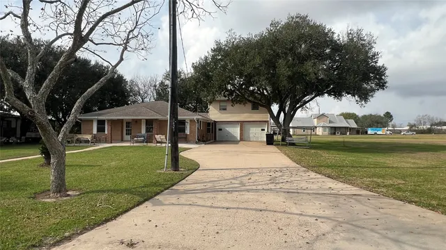 Popular Hy Scott Real Estate