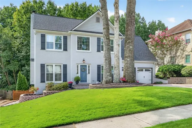 Popular Pinewalk Real Estate