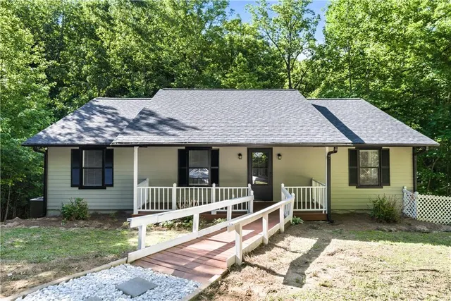 Popular Woods Real Estate