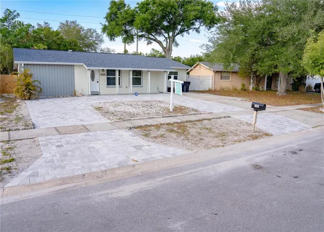Popular WOODVALLEY UNIT 5 Real Estate