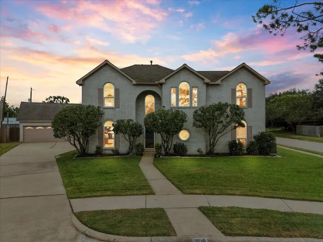 Popular Briarglen Sec 5 Real Estate