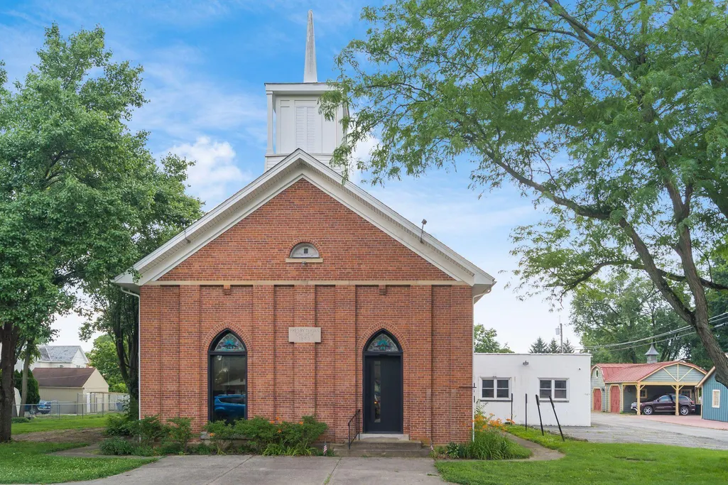 275 College St,Unit Groveport, Groveport, OH 43125