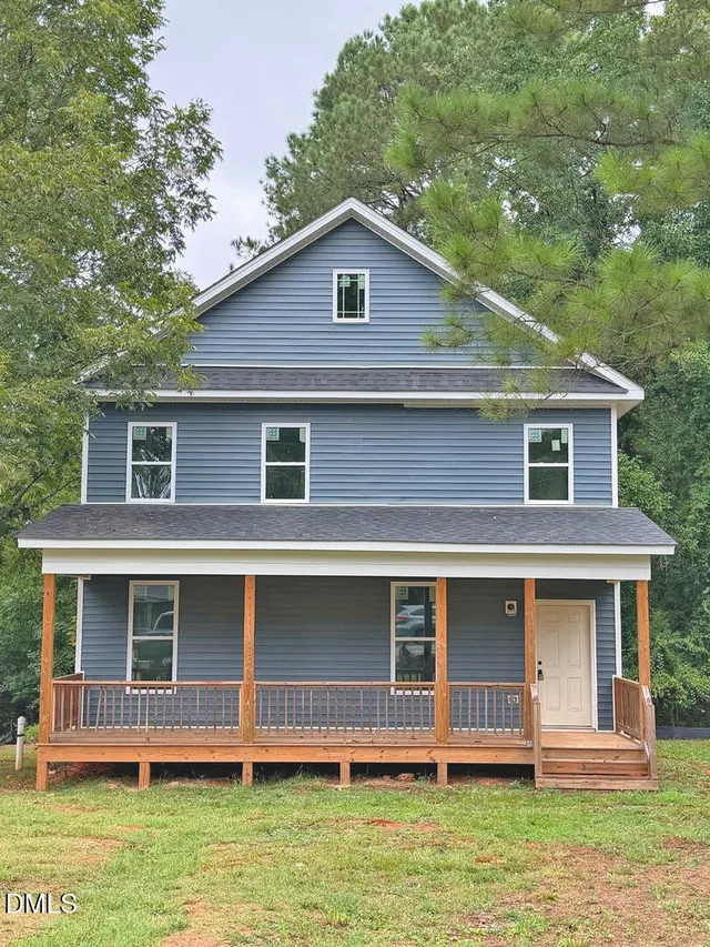 Popular Holly Heights Real Estate