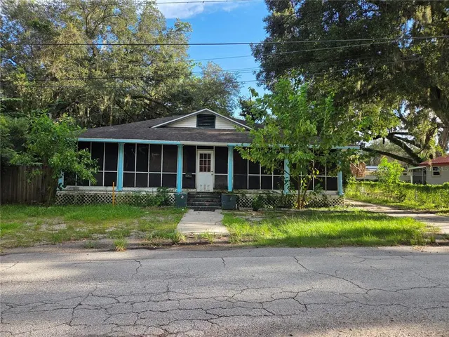 Popular CRUM D R Real Estate