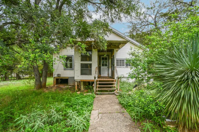Popular Artesian Oaks Real Estate