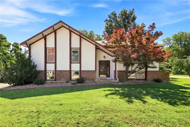 Popular Northfield Real Estate