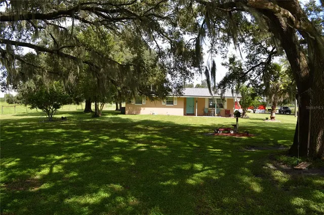 Popular Center Hill Real Estate