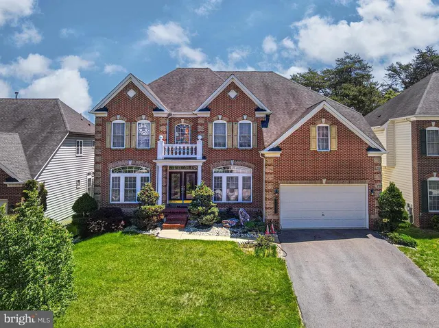 Popular Cross Creek Club Real Estate