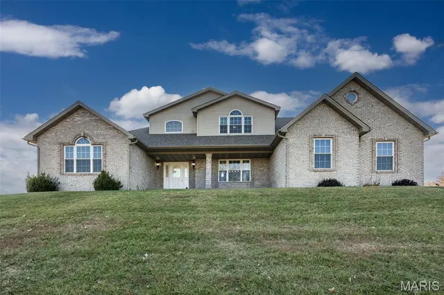 Popular Hardwood Hills Subd Real Estate