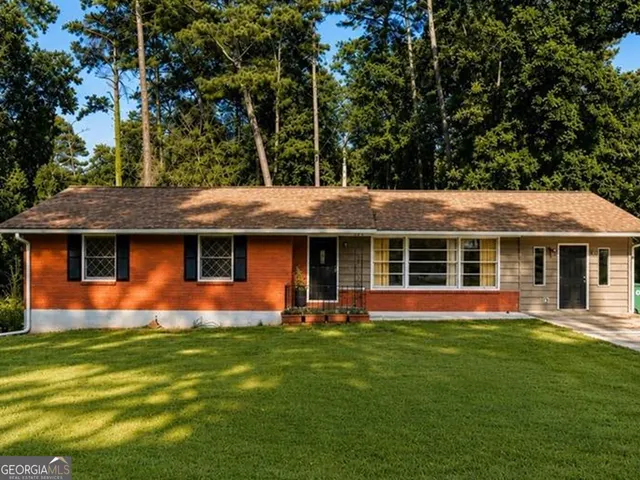 Popular Susan Crest Manor Real Estate