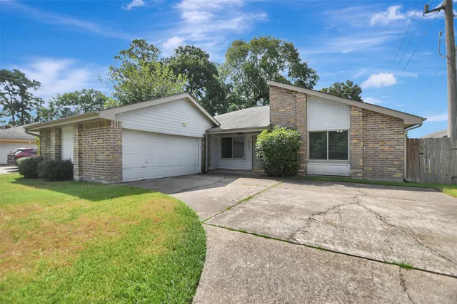 Popular Ravensway South Real Estate