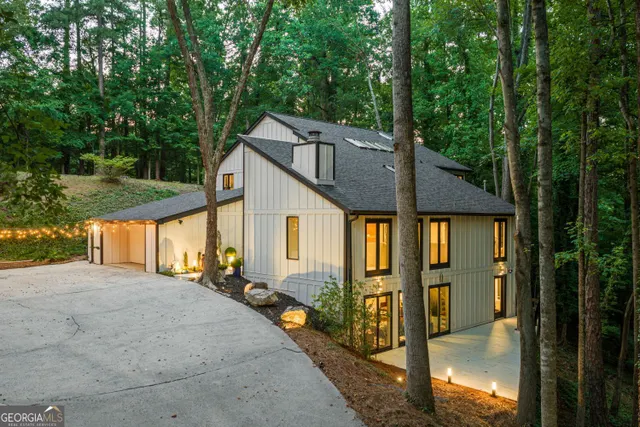 Popular Davis Woods Real Estate