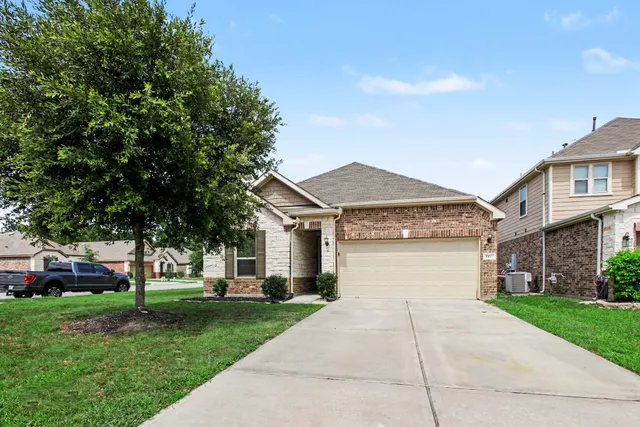 Popular Cayden Creek Real Estate