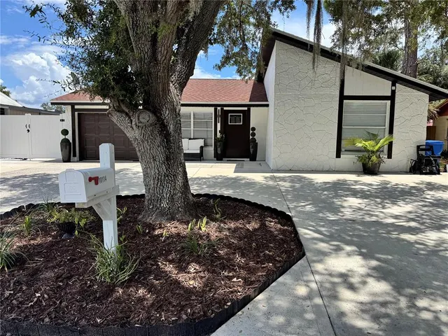 Popular TIMBERLANE SUB UNIT 4 Real Estate