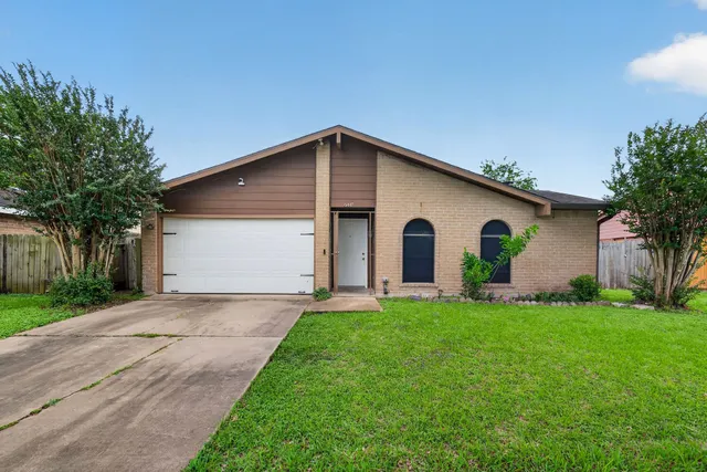Popular Briargate Sec 9 Real Estate