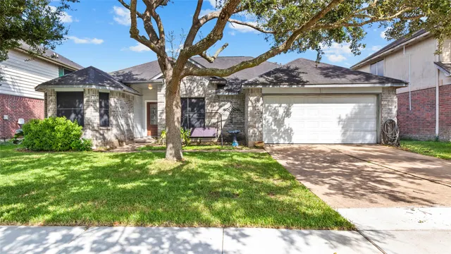 Cheap Brookglen Sec 03 Real Estate