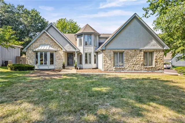 Popular Pepper Pointe Real Estate