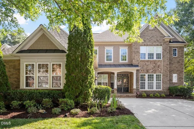 Popular Highland Oaks Real Estate