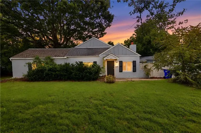 Popular Woodbrook Place Real Estate