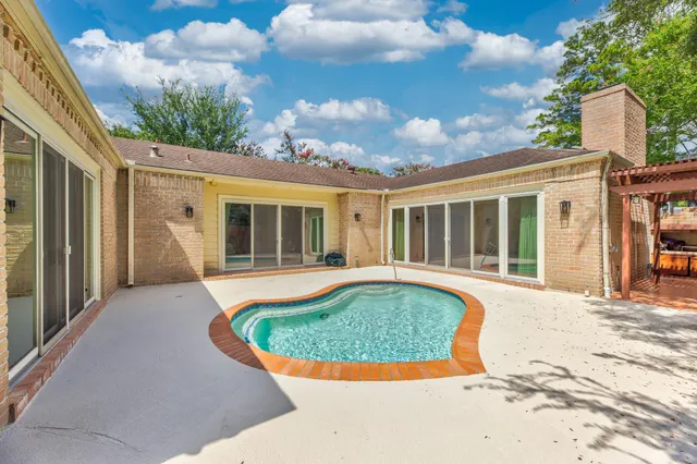 Cheap 23 Memorial Villages Real Estate