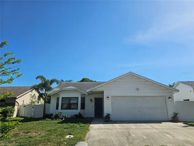 Popular FEATHER TREE Real Estate