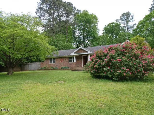 Cheap Russell Hills Real Estate