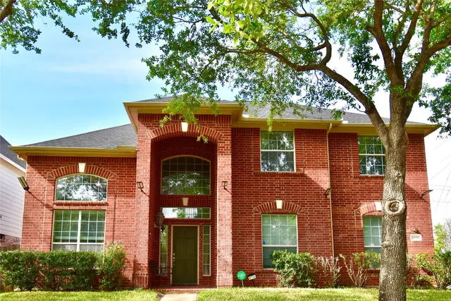 Popular Lakemont Cove Real Estate