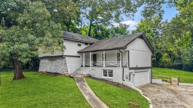 Popular Kelly Hil Real Estate