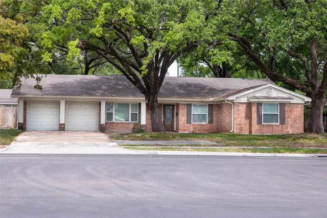 Cheap Briarmeadow Sec 01 Real Estate