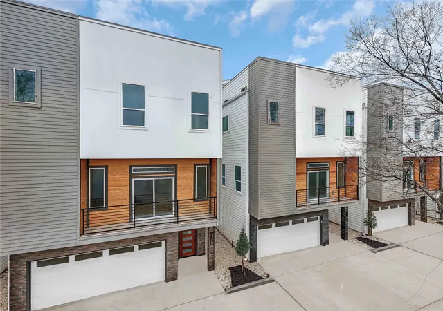 Popular Dimitrios Real Estate