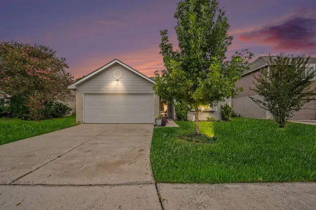 Popular Three Lakes Sec 01 Real Estate