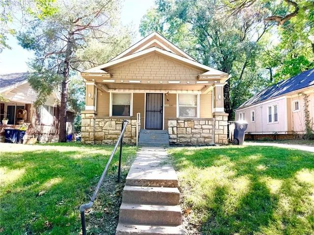 Popular Helm Heights Real Estate