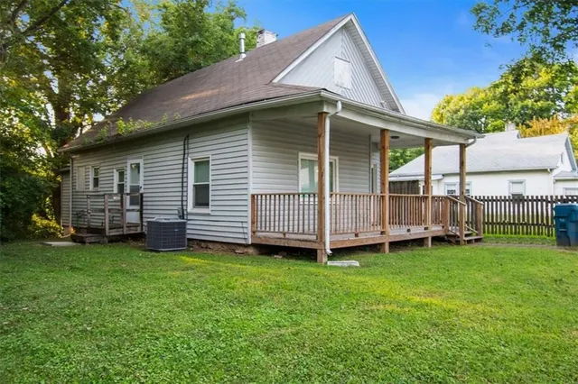 Popular Simonds Place Real Estate