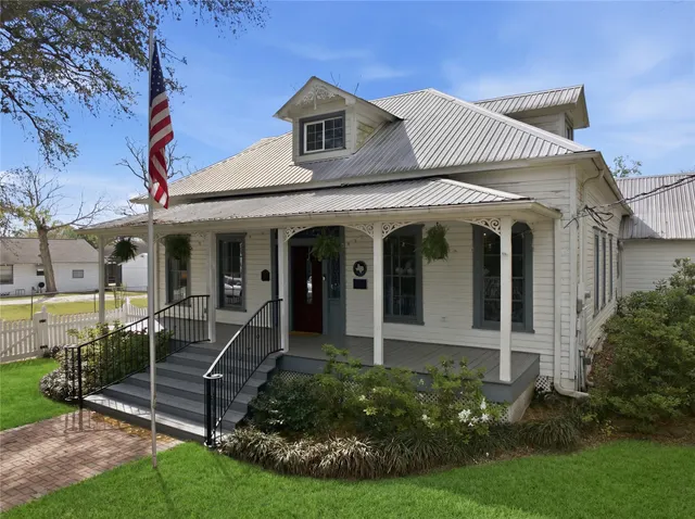 Expensive Montgomery Townsite Real Estate